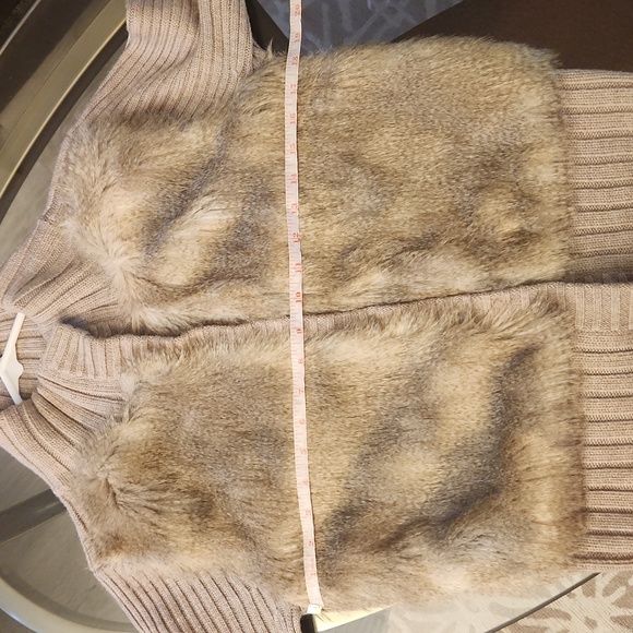 CLUB MONACO FUR CARDIGAN - Picture 8 of 9